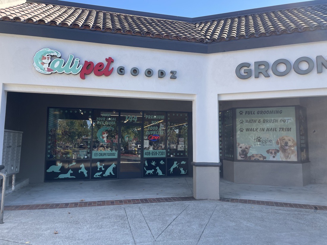 Morgan Hill pet store exterior